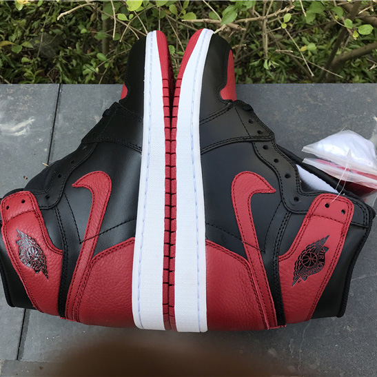 Jordan AJ1 Retro High OG NRG Sneaker      861428 - 