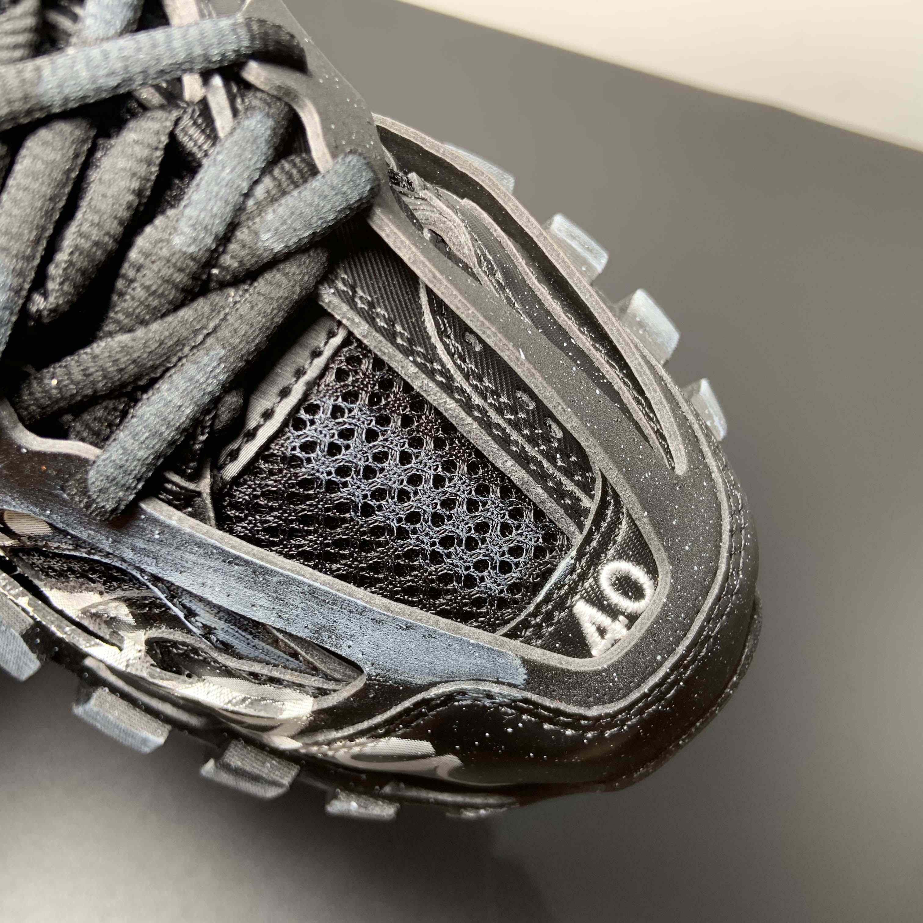 Balenciaga Track Signature Sneaker in black - 