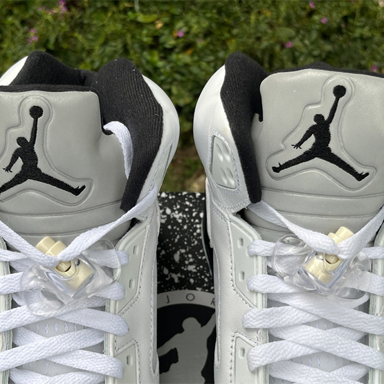 Air Jordan 5 “Reverse Metallic” Sneakers    DD0587-110 - 