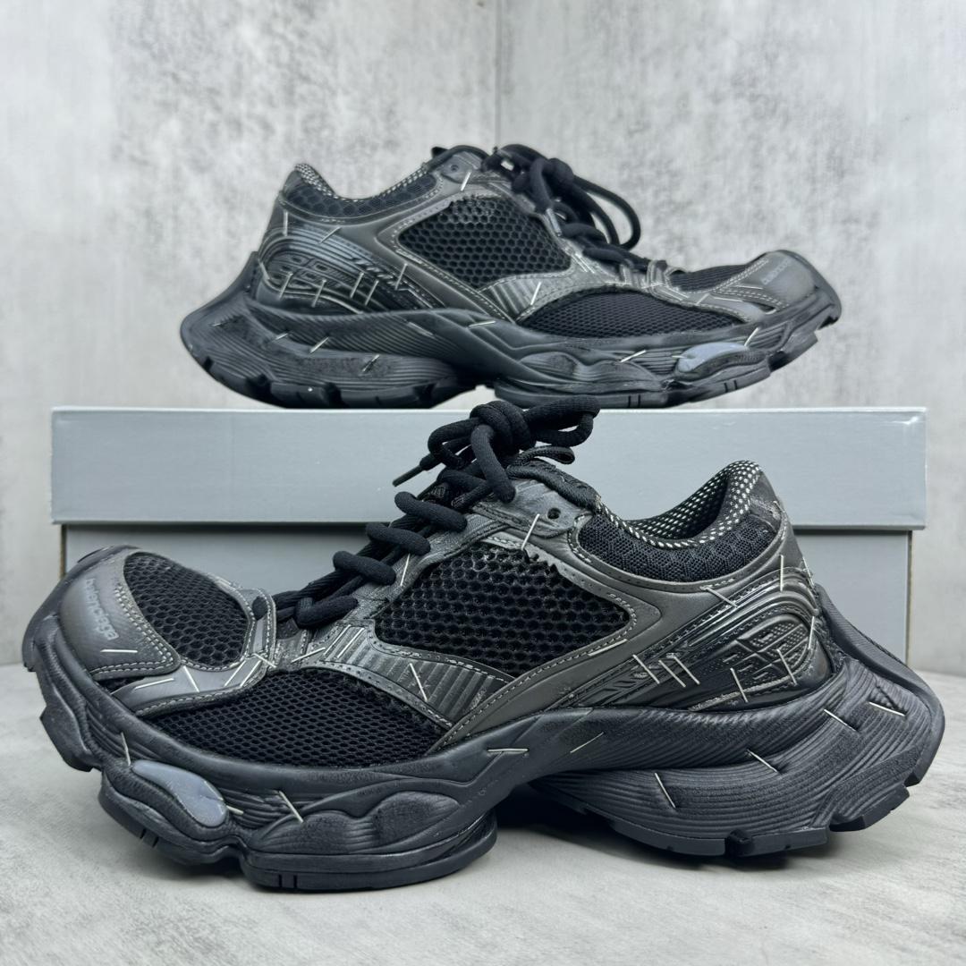 Balenciaga Stapler Sneaker  - 