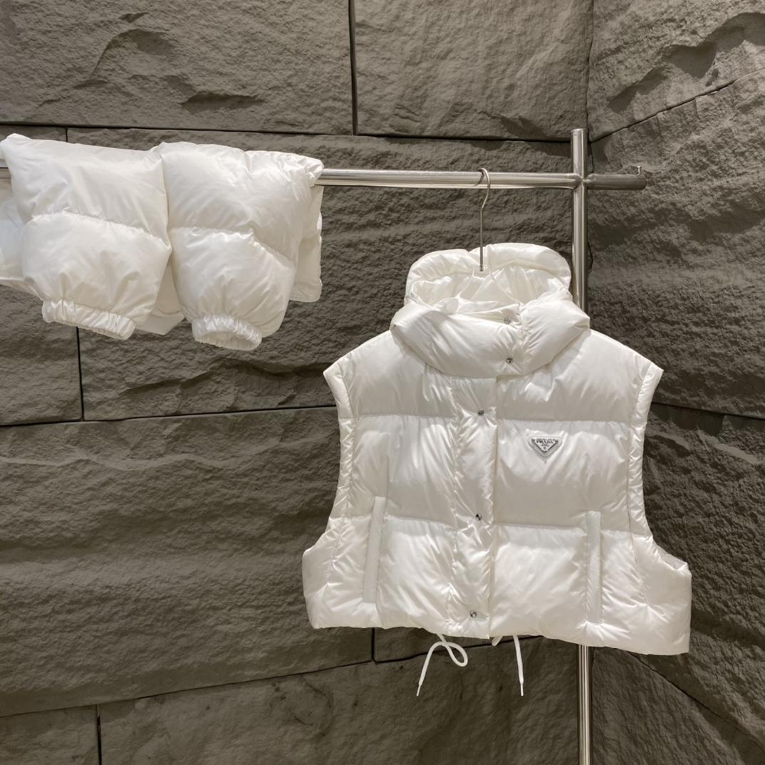 Prada Re-Nylon Convertible Cropped Down Jacket - 