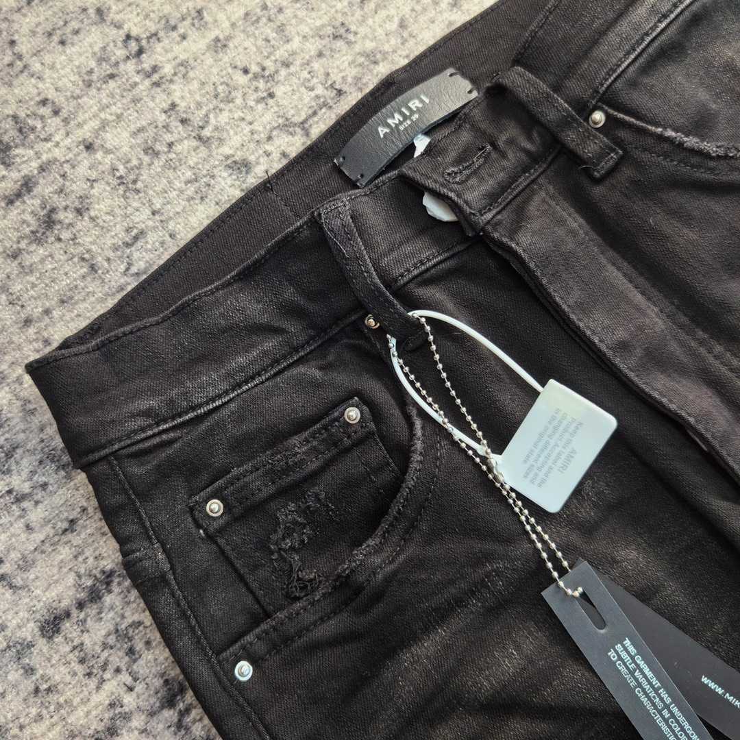 Amiri Slim Fit Jeans    684 - 