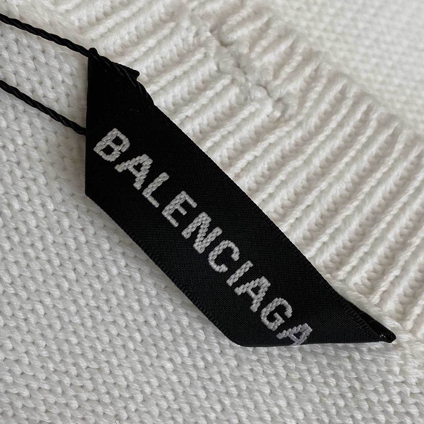 Balenciaga Logo-embossed Sweatshirt - 