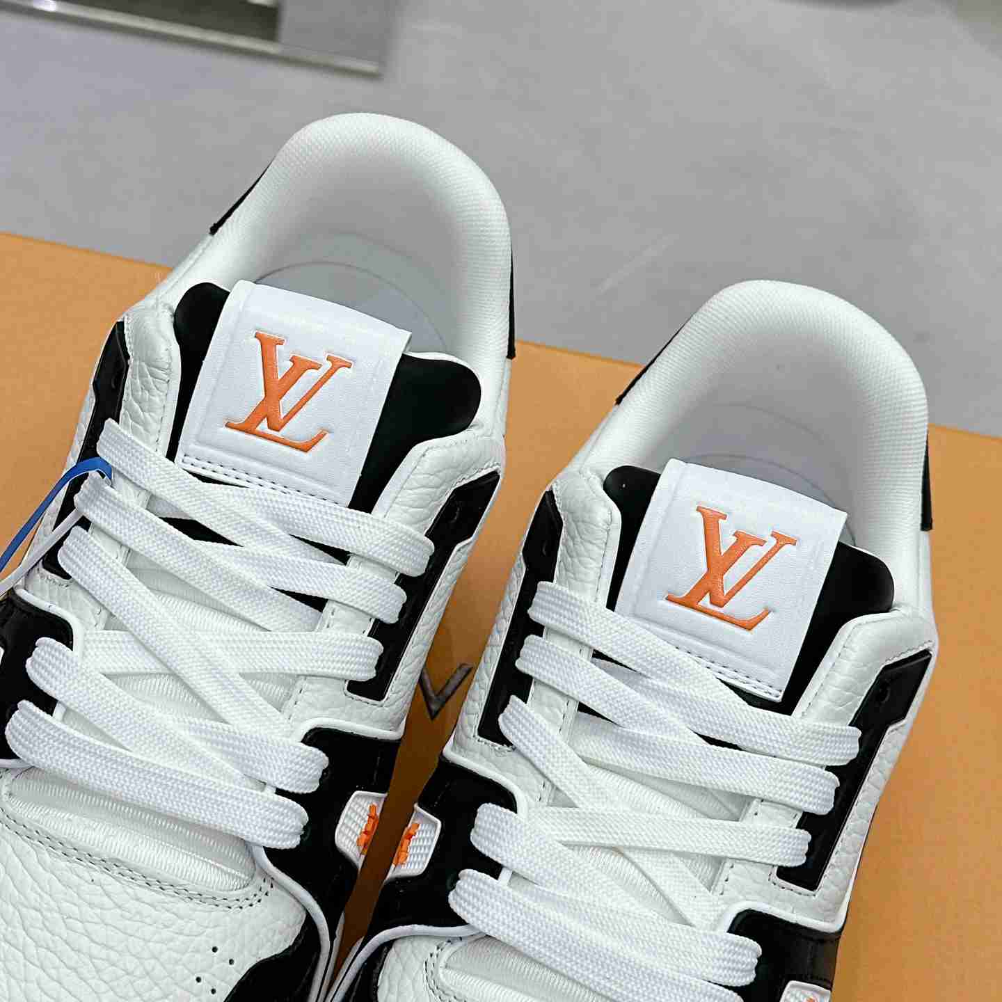 Louis Vuitton LV Trainer Sneaker  1ADDZY - 