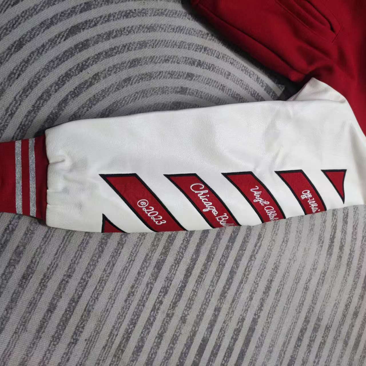 Off-White™ C/O Chicago Bulls Red Varsity - 