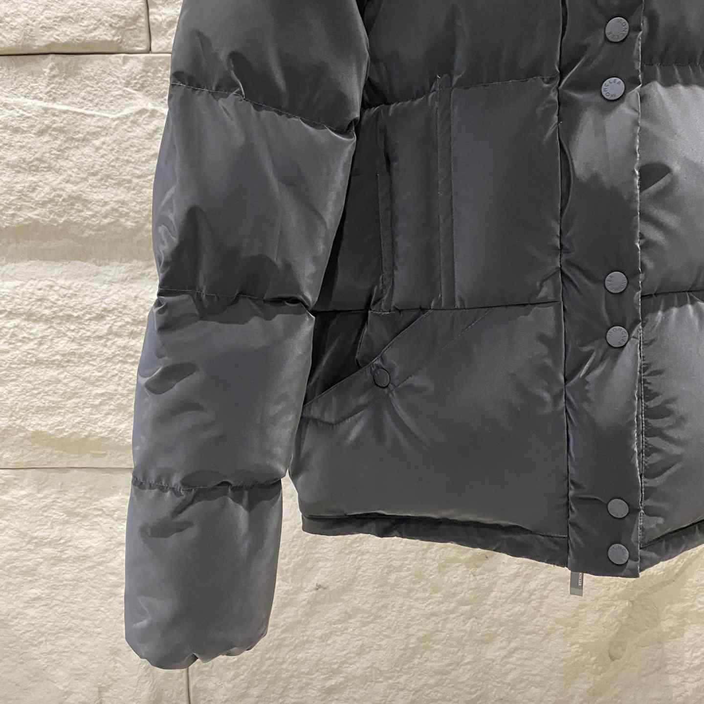 Moncler Allymes 2-in-1 Hooded Short Down Jacket - 