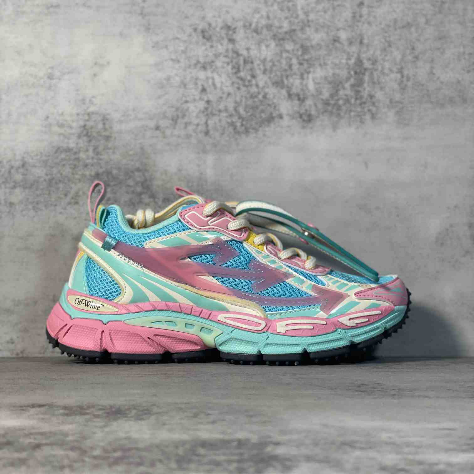 Off-White c/oVrgil Abloh™ Sneakers - 