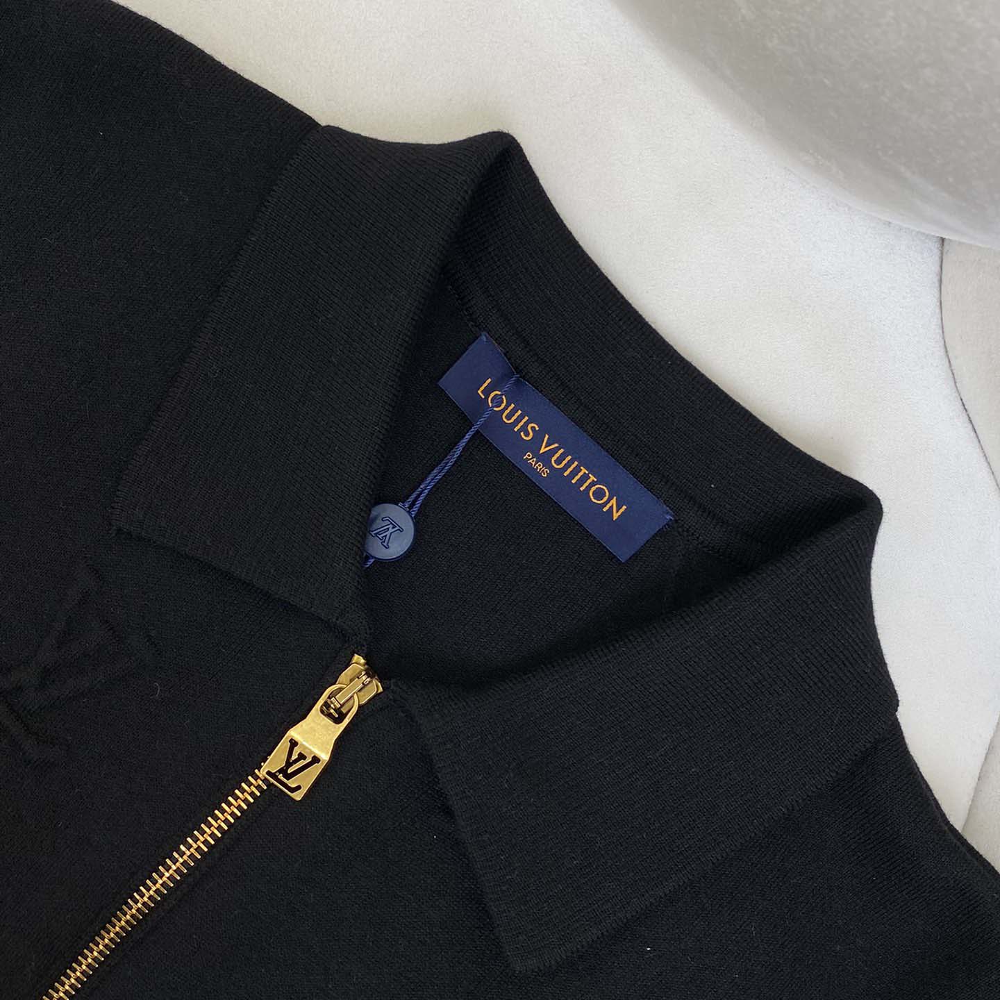 Louis Vuitton LV Blason Embossed Wool Blouson  1AFYEI - 