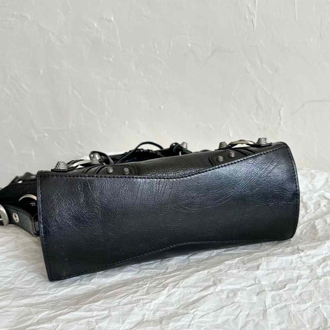 Balenciaga Neo Cagole City Handbag (26×17.8×11.4cm) - 