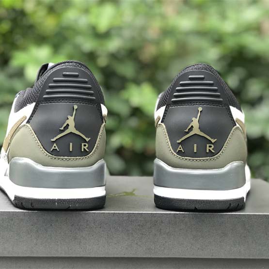 Jordan Legacy 312 Low Sneaker     CD7069-120 - 