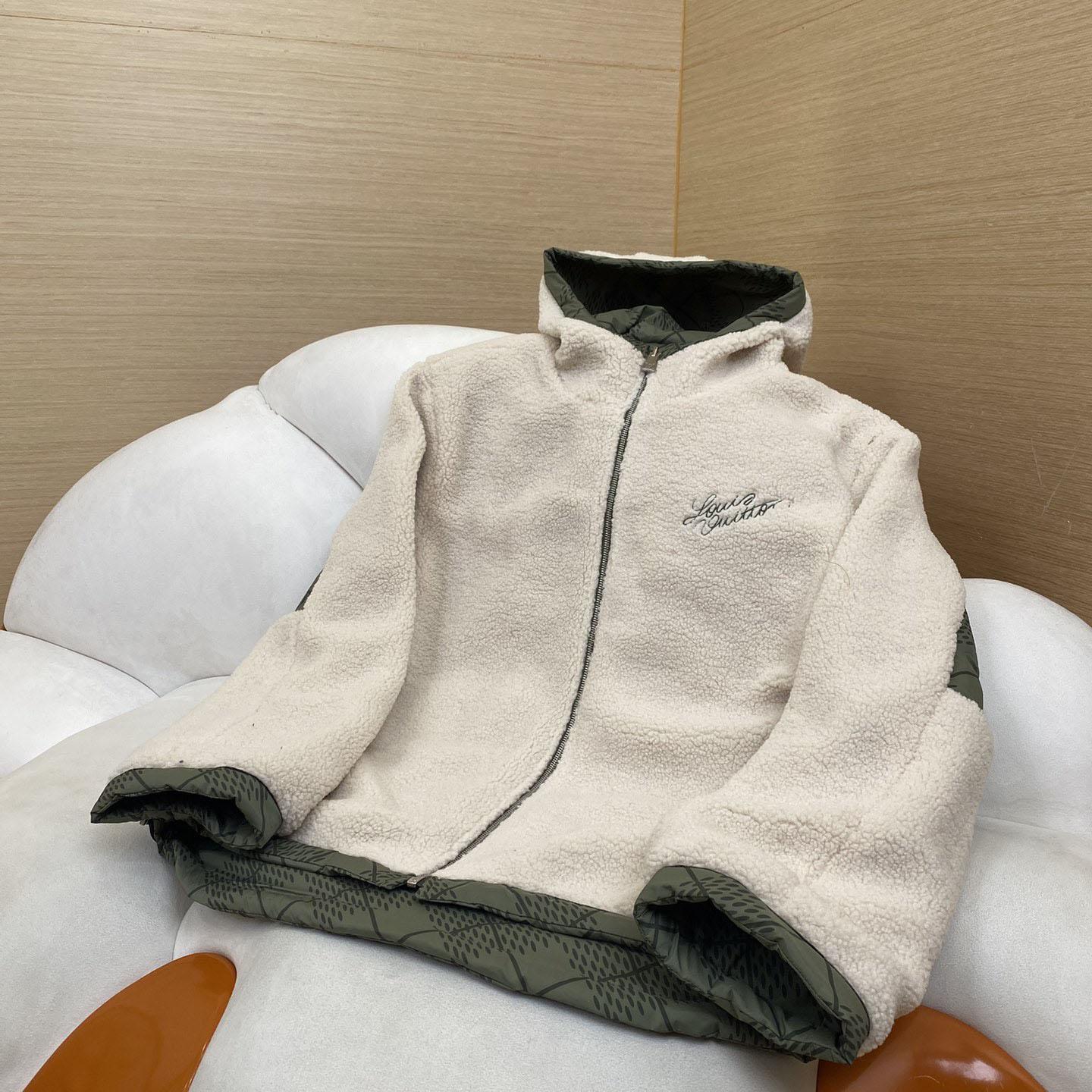 Louis Vuitton Reversible Nylon And Fleece Windbreaker - 