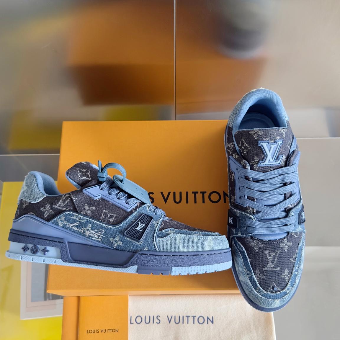 Louis Vuitton LV Trainer Sneaker    - 