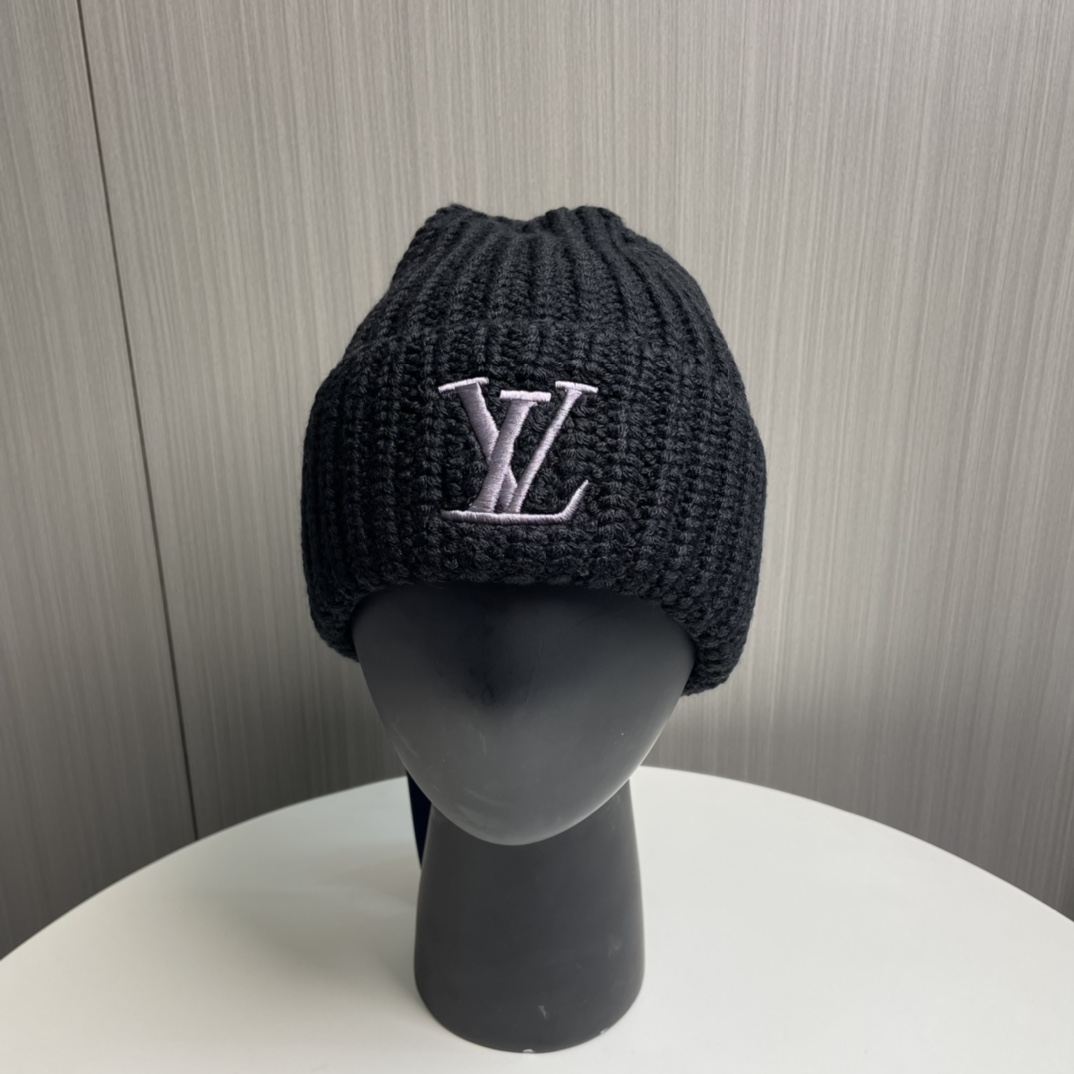 Louis Vuitton Beanie - 