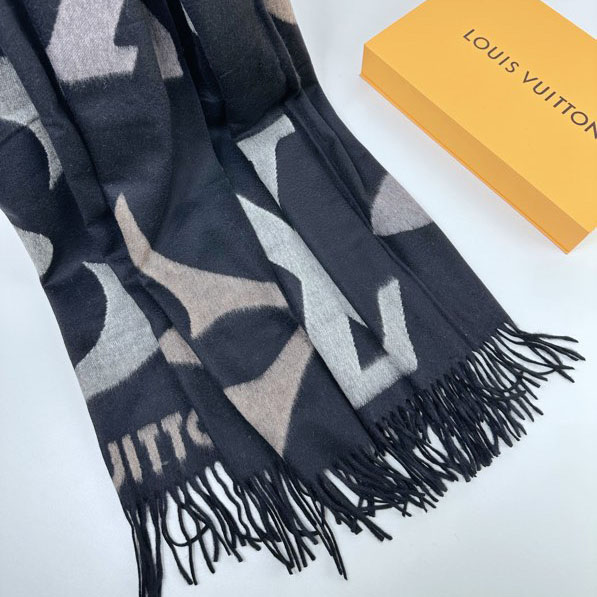 Louis Vuitton The Ultimate Scarf   - 