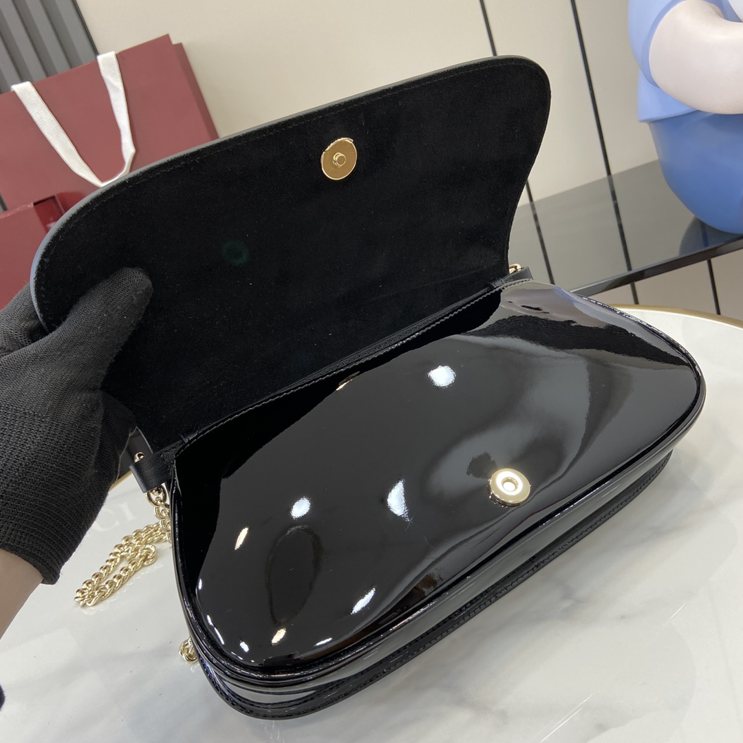 Gucci Blondie Small Shoulder Bag - 