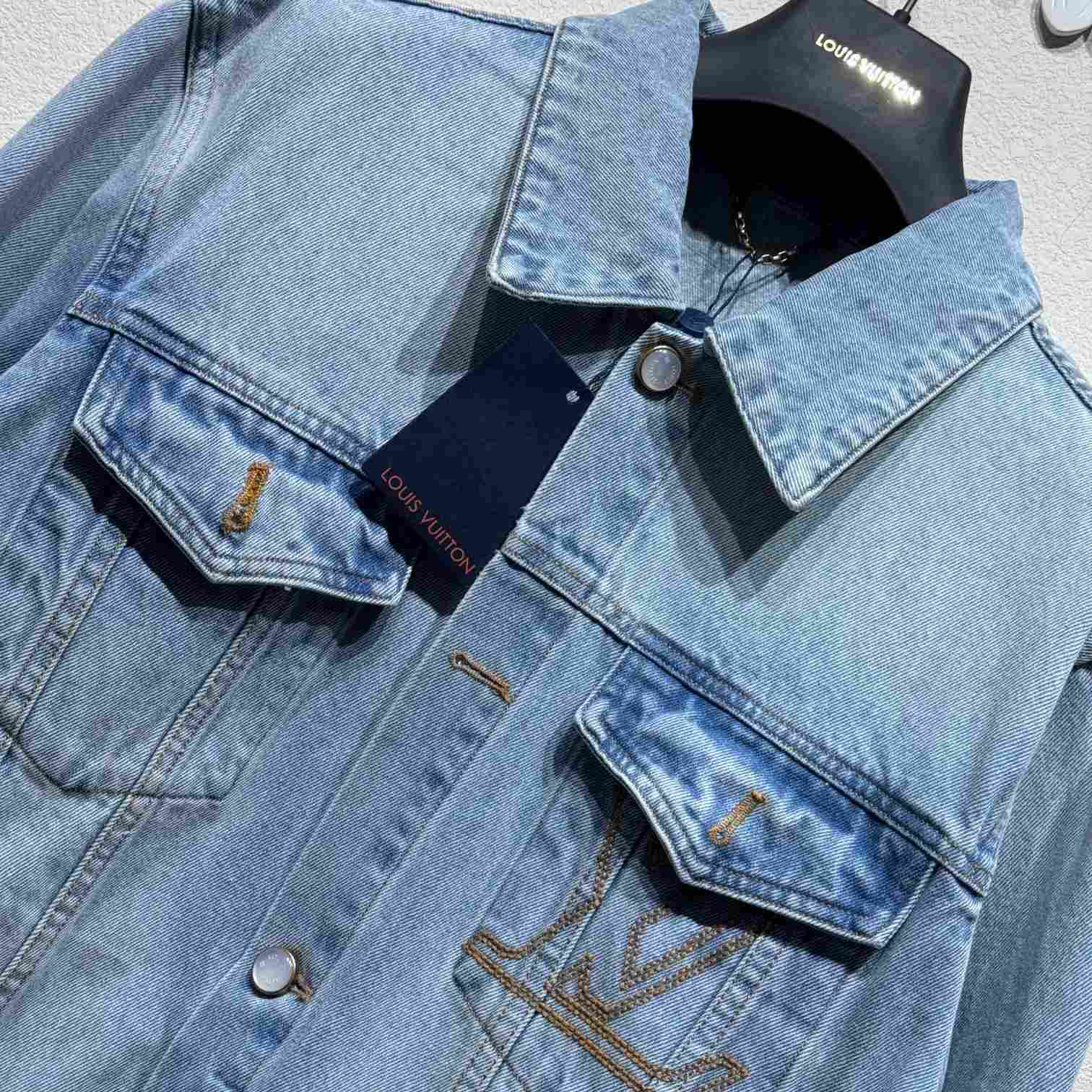 Louis Vuitton Denim Trucker Jacket  1AGINY - 
