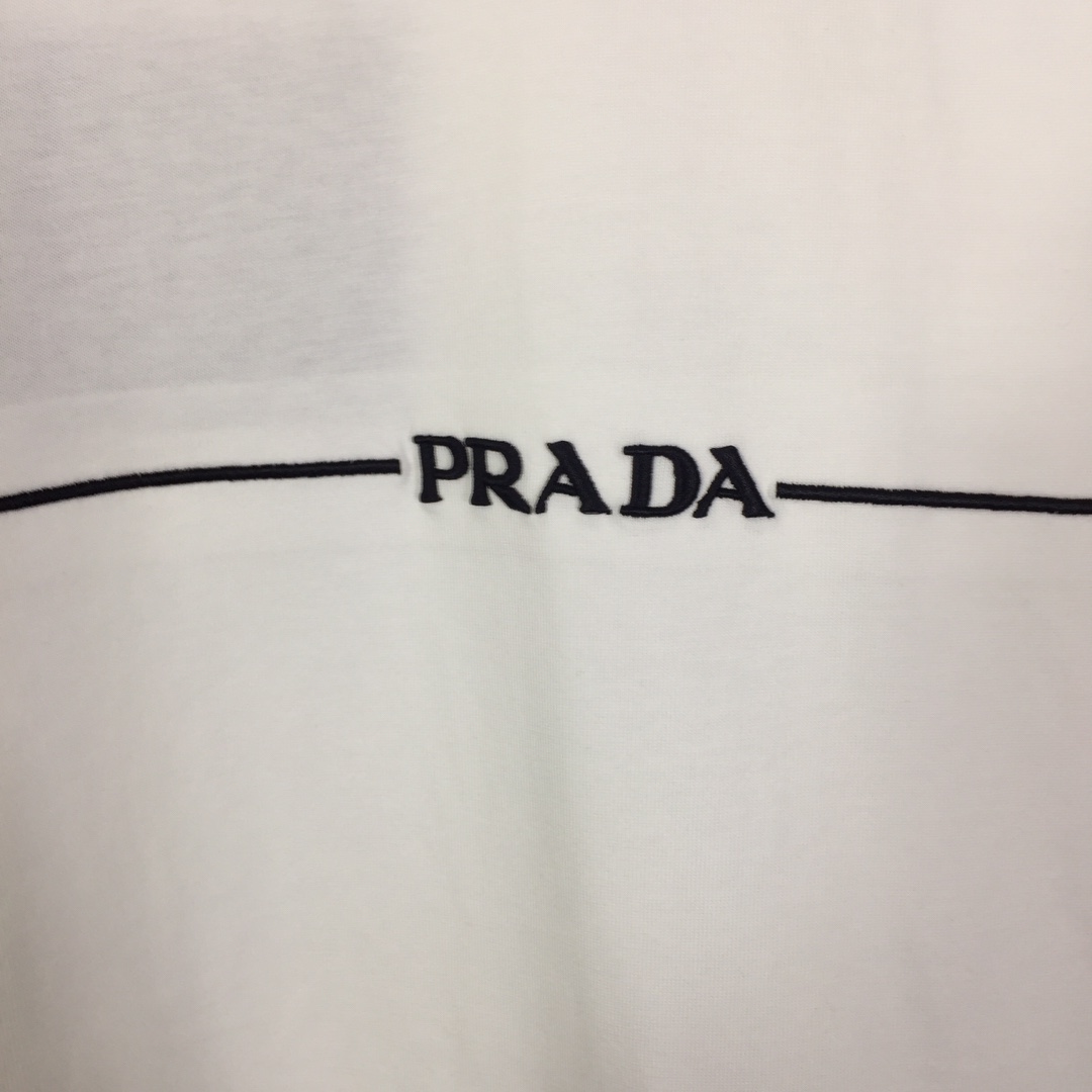 Prada Cotton  T-shirt  - 