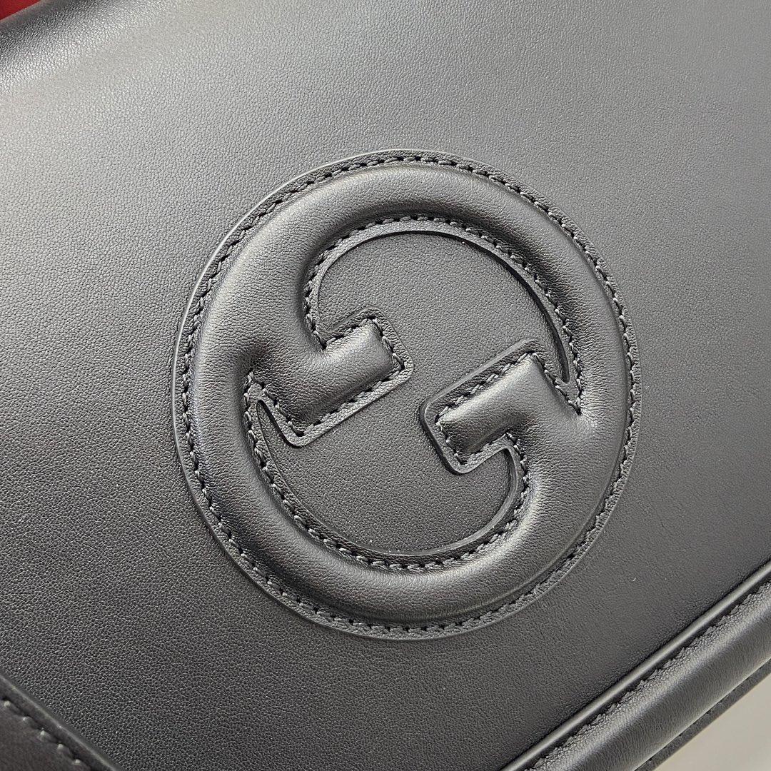 Gucci Blondie Medium Top Handle Bag - 