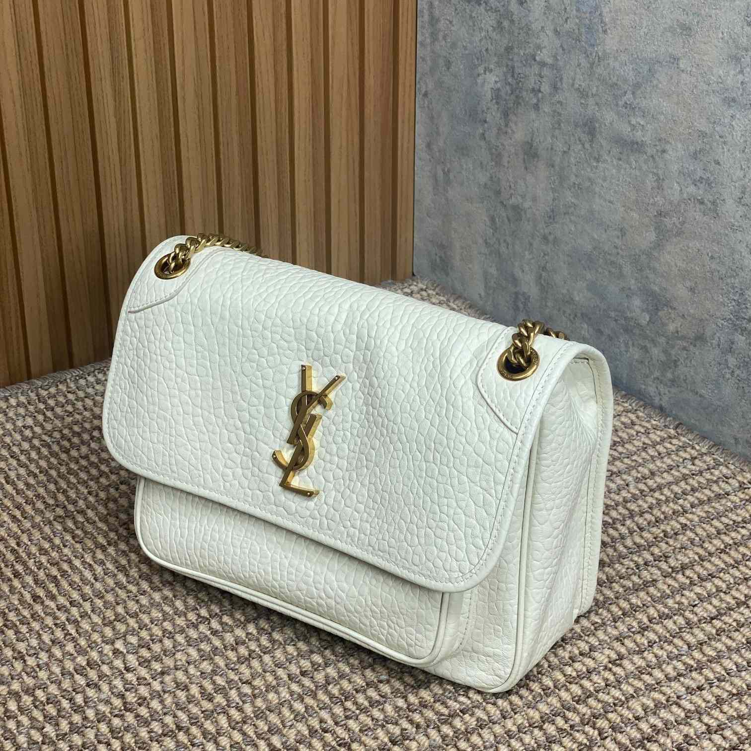 Saint Laurent Niki Medium In Grained Lambskin - 