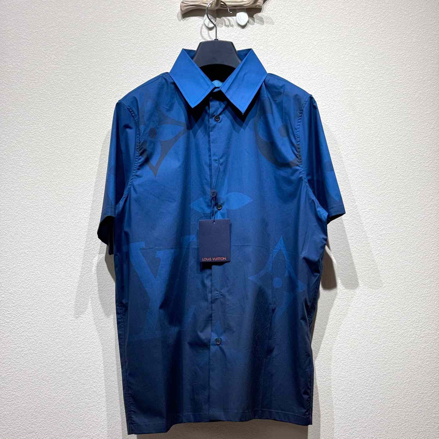 Louis Vuitton Monogram Printed Short-Sleeved Shirt   1AFXUJ - DesignerGu