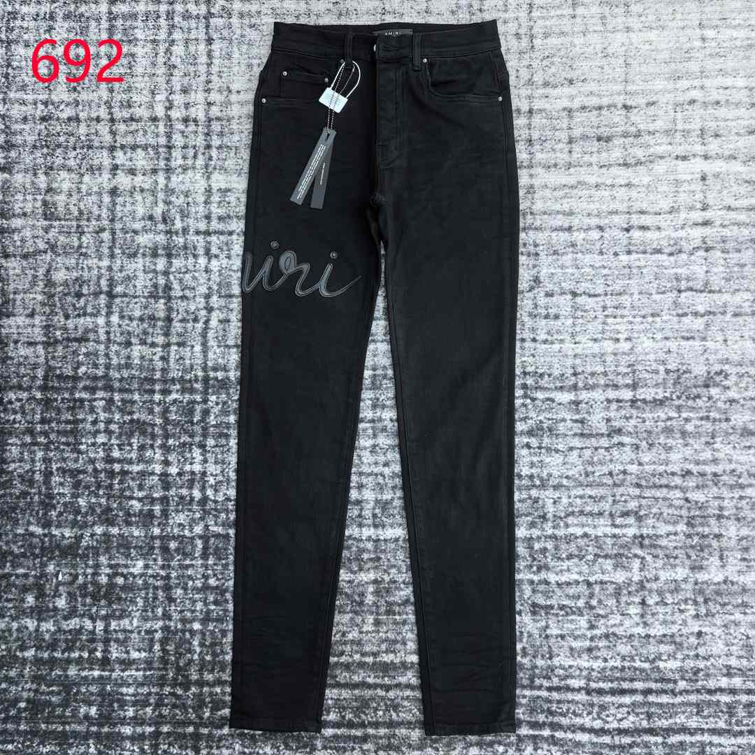 Amiri Slim Fit Jeans    692 - DesignerGu