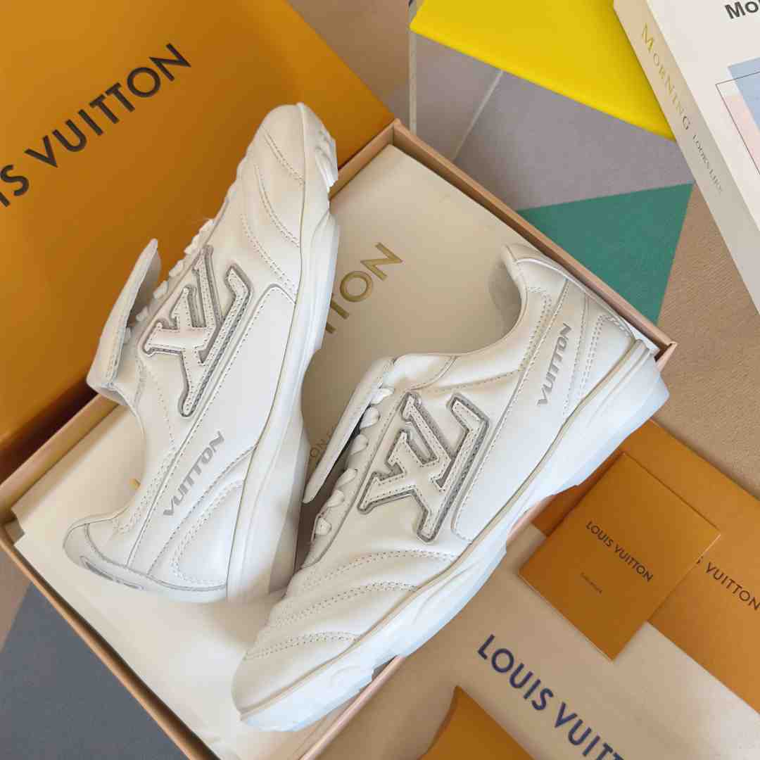 Louis Vuitton LV Footprint Soccer Sneaker   1AHDOA - DesignerGu
