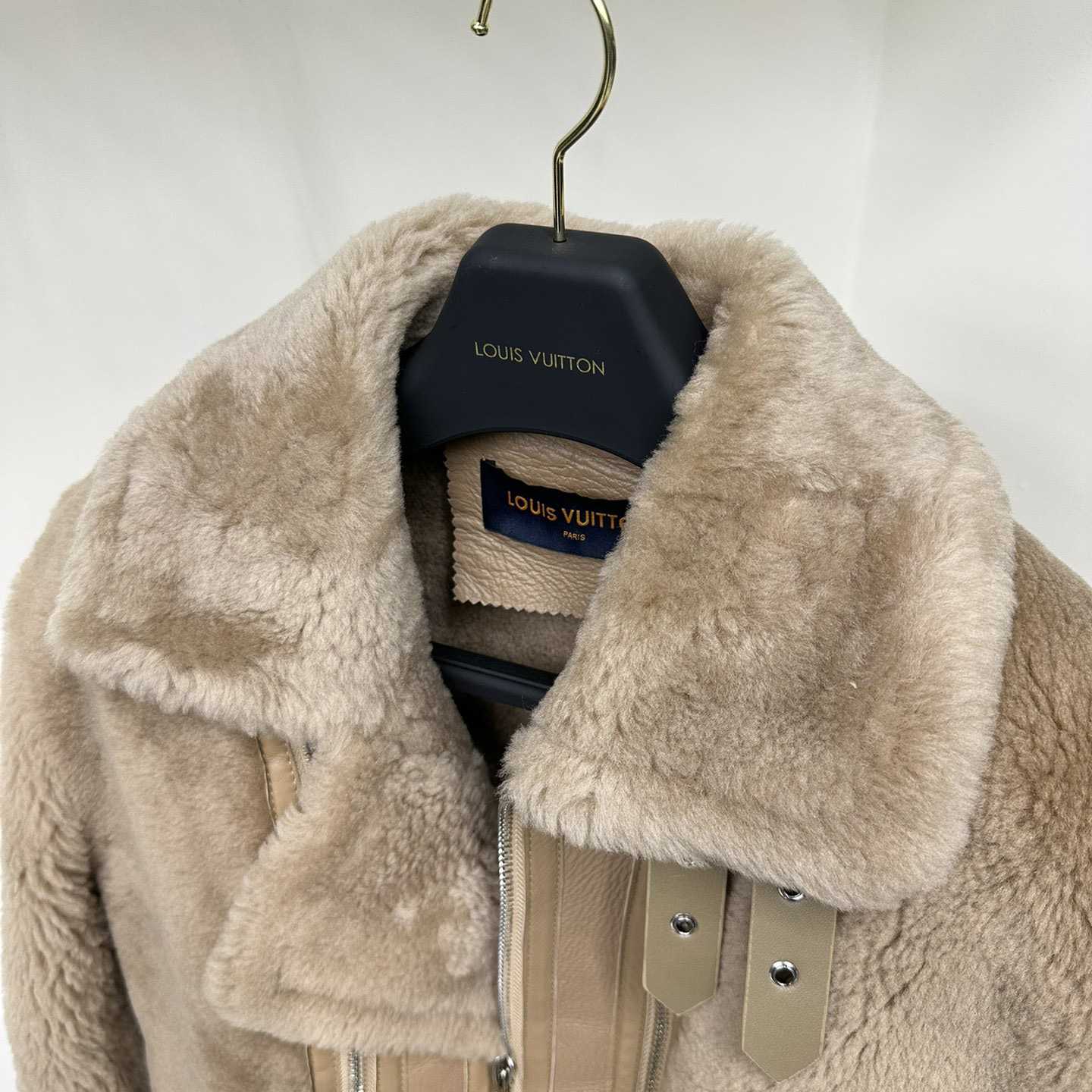 Louis Vuitton  Fur Jacket - 