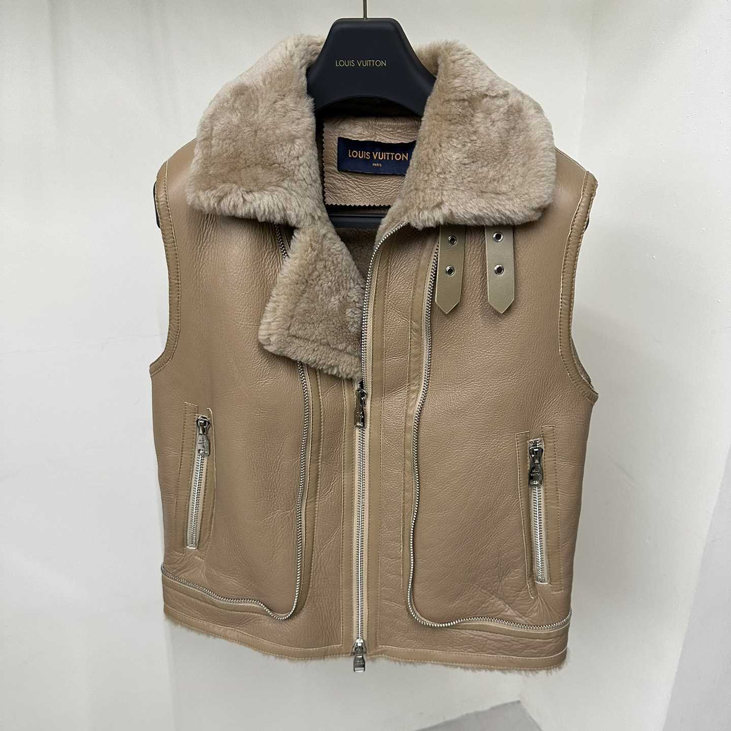 Louis Vuitton  Fur Jacket - 
