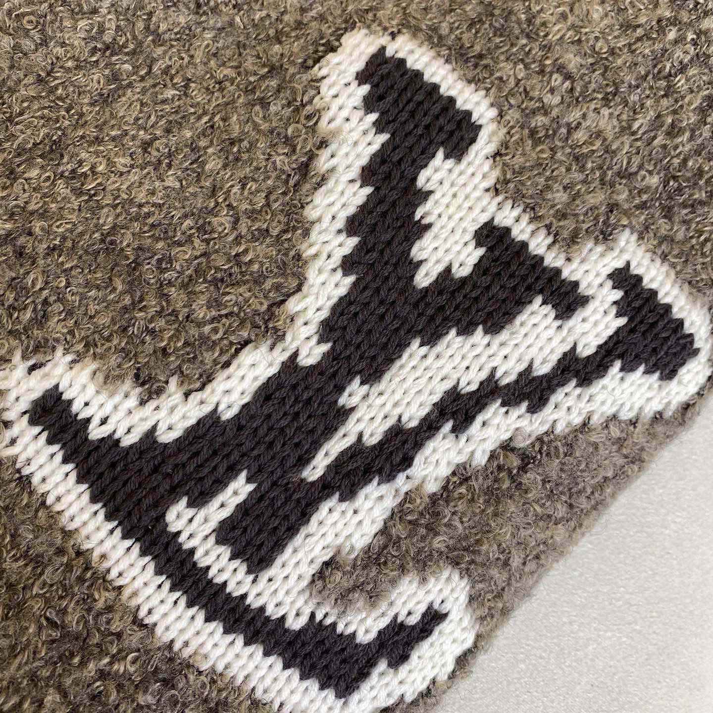 Louis Vuitton Wool Blend Crewneck   - DesignerGu