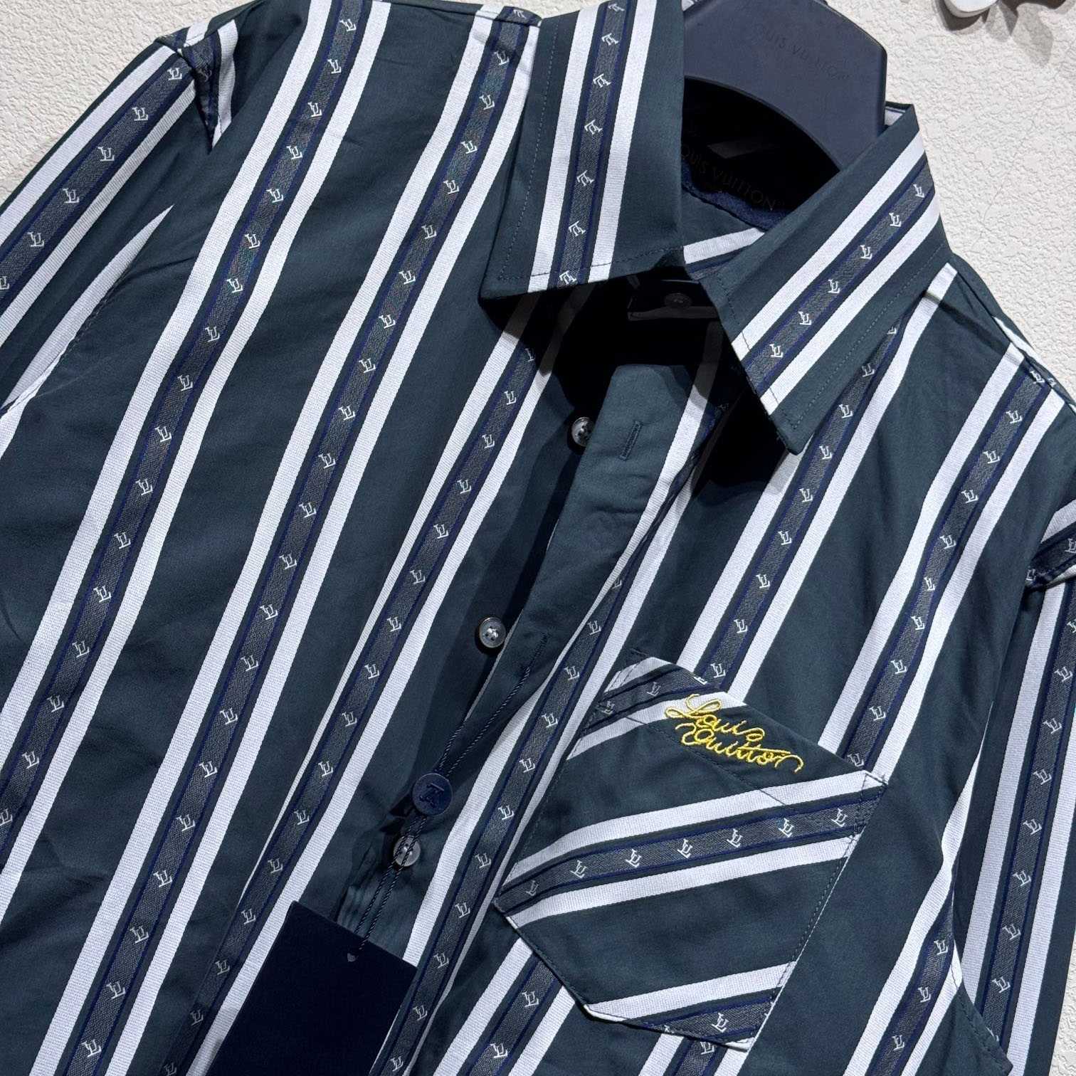 Louis Vuitton Long-Sleeved Silk Shirt   1AGJNS - DesignerGu