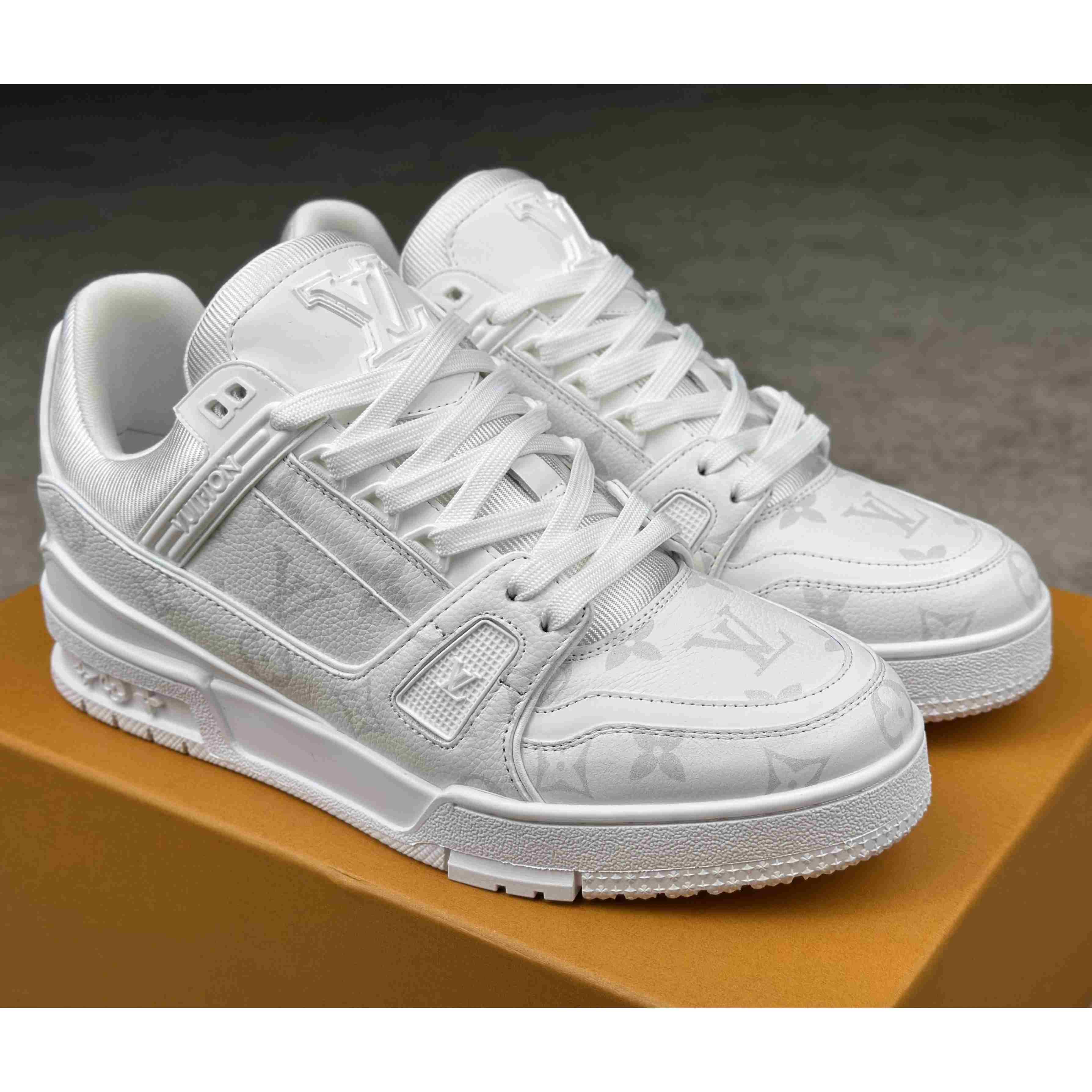 Louis Vuitton LV Trainer Sneaker       1AHDNC - DesignerGu