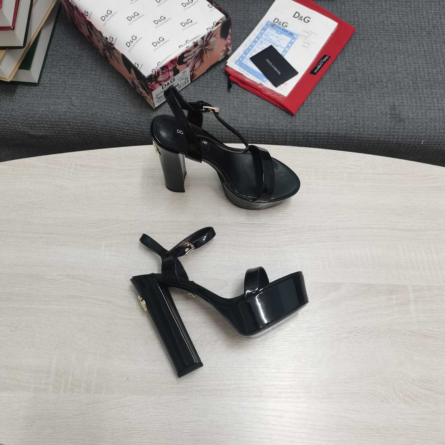 Dolce & Gabbana Polished Calfskin Platform Sandals - DesignerGu