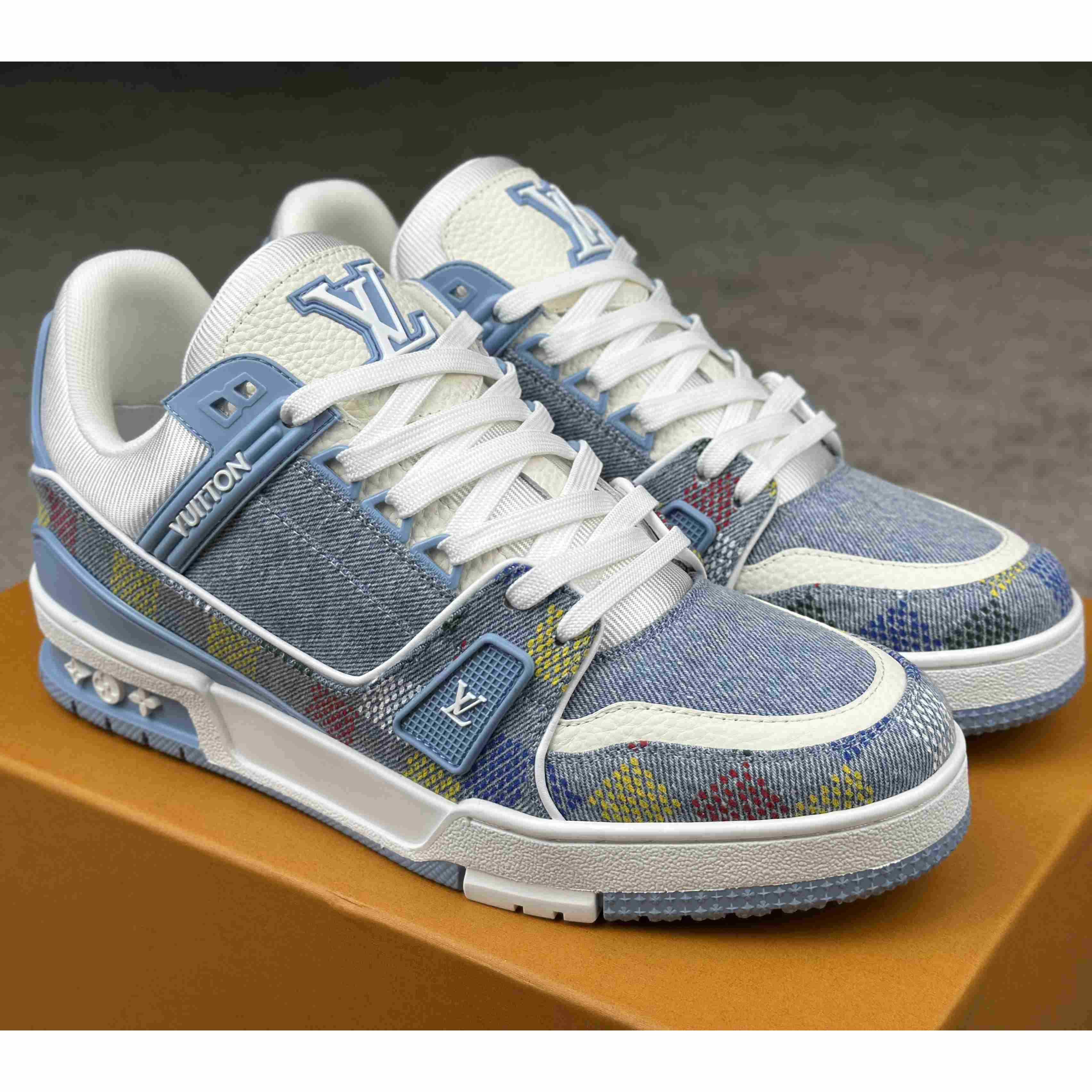 Louis Vuitton LV Trainer Sneaker       1AHCYF - DesignerGu