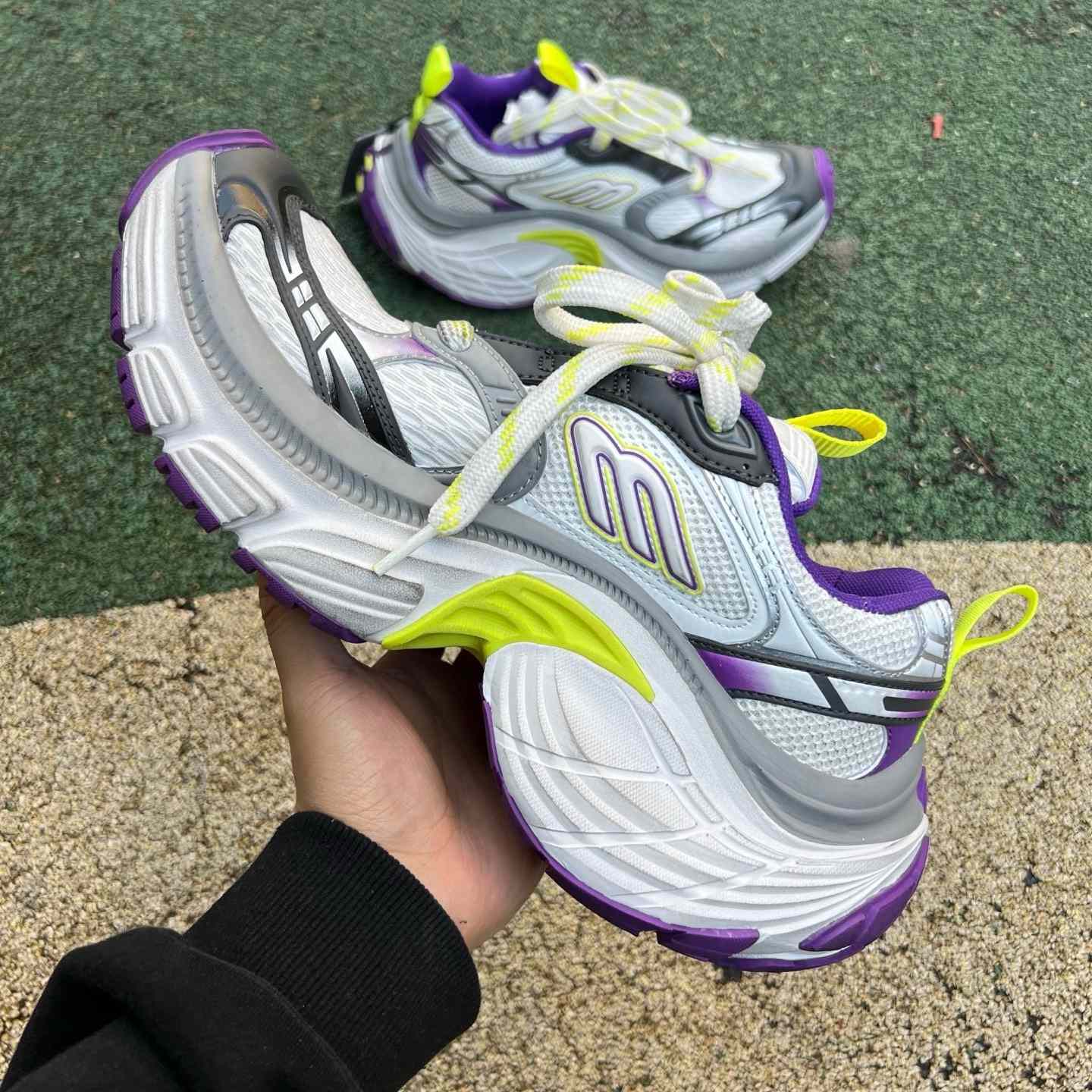 Balenciaga 10XL Sneaker  - DesignerGu