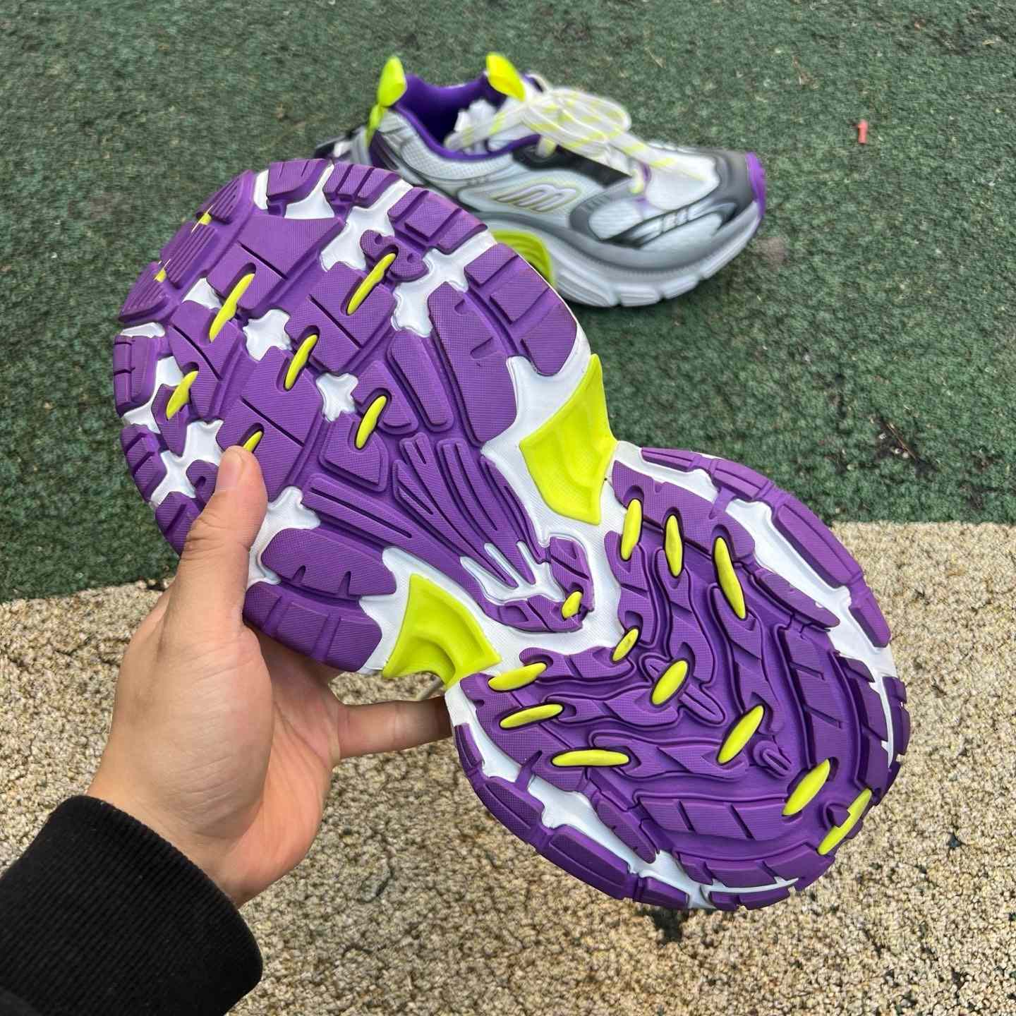 Balenciaga 10XL Sneaker  - DesignerGu