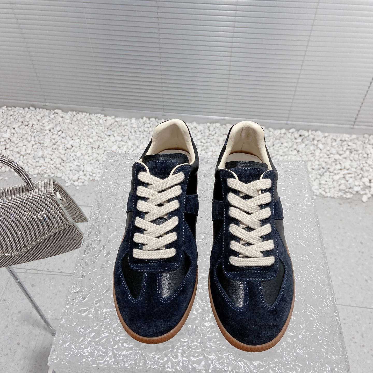 Maison Margiela Replica Sneakers - DesignerGu