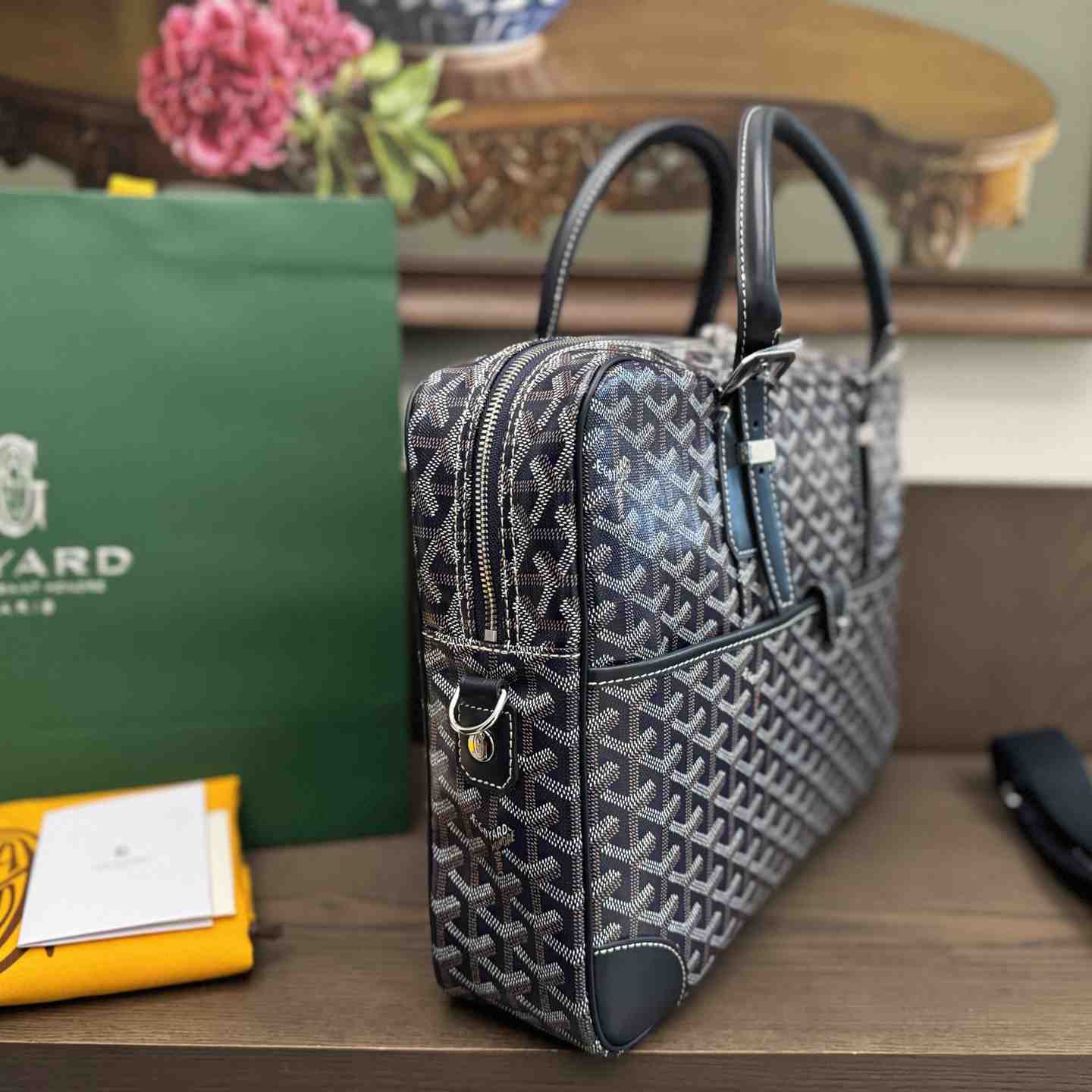 Goyard Ambassade MM Document Case - DesignerGu