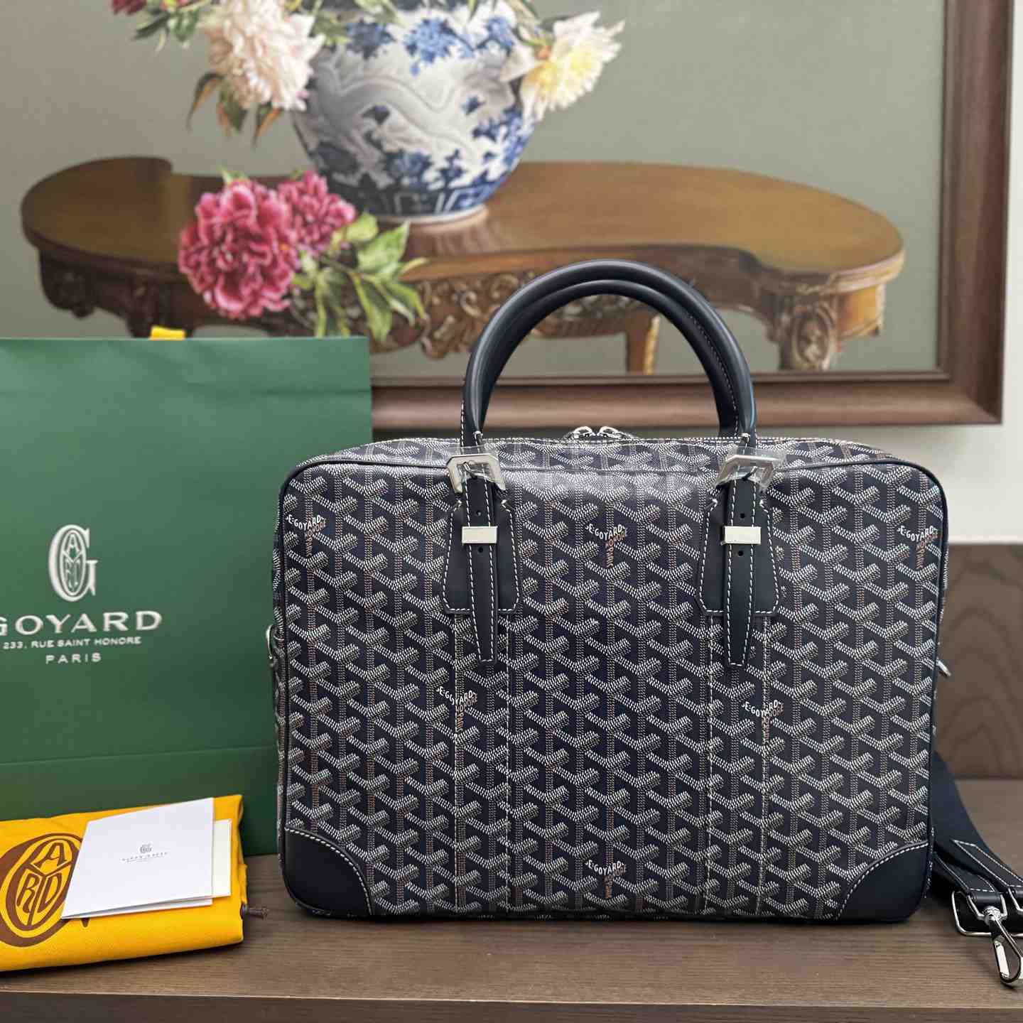 Goyard Ambassade MM Document Case - DesignerGu