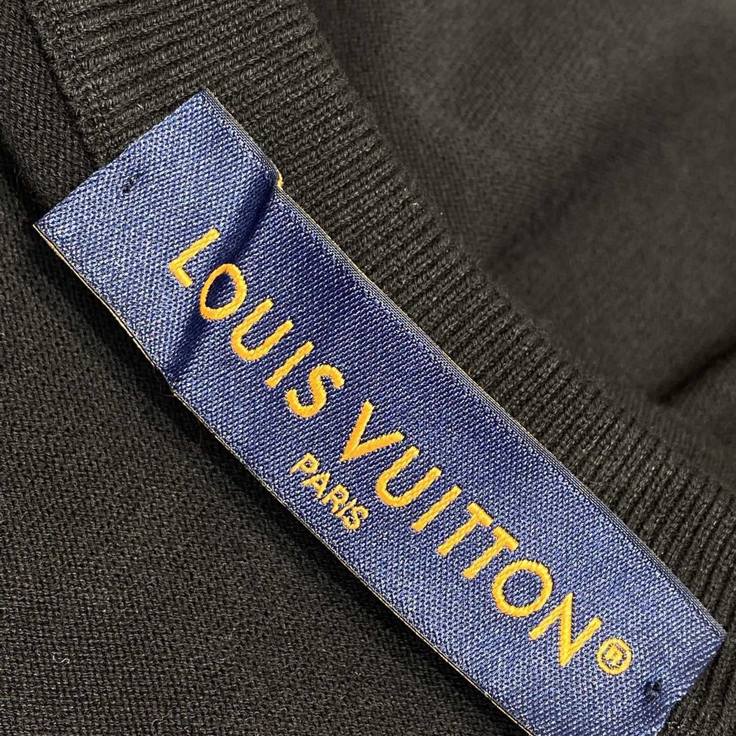 Louis Vuitton Signature Cotton Crewneck - DesignerGu