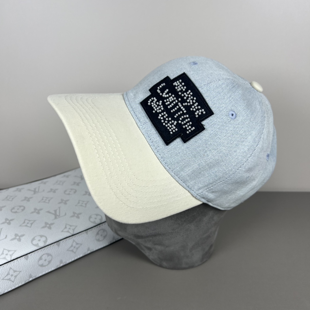 Louis Vuitton Cap - 