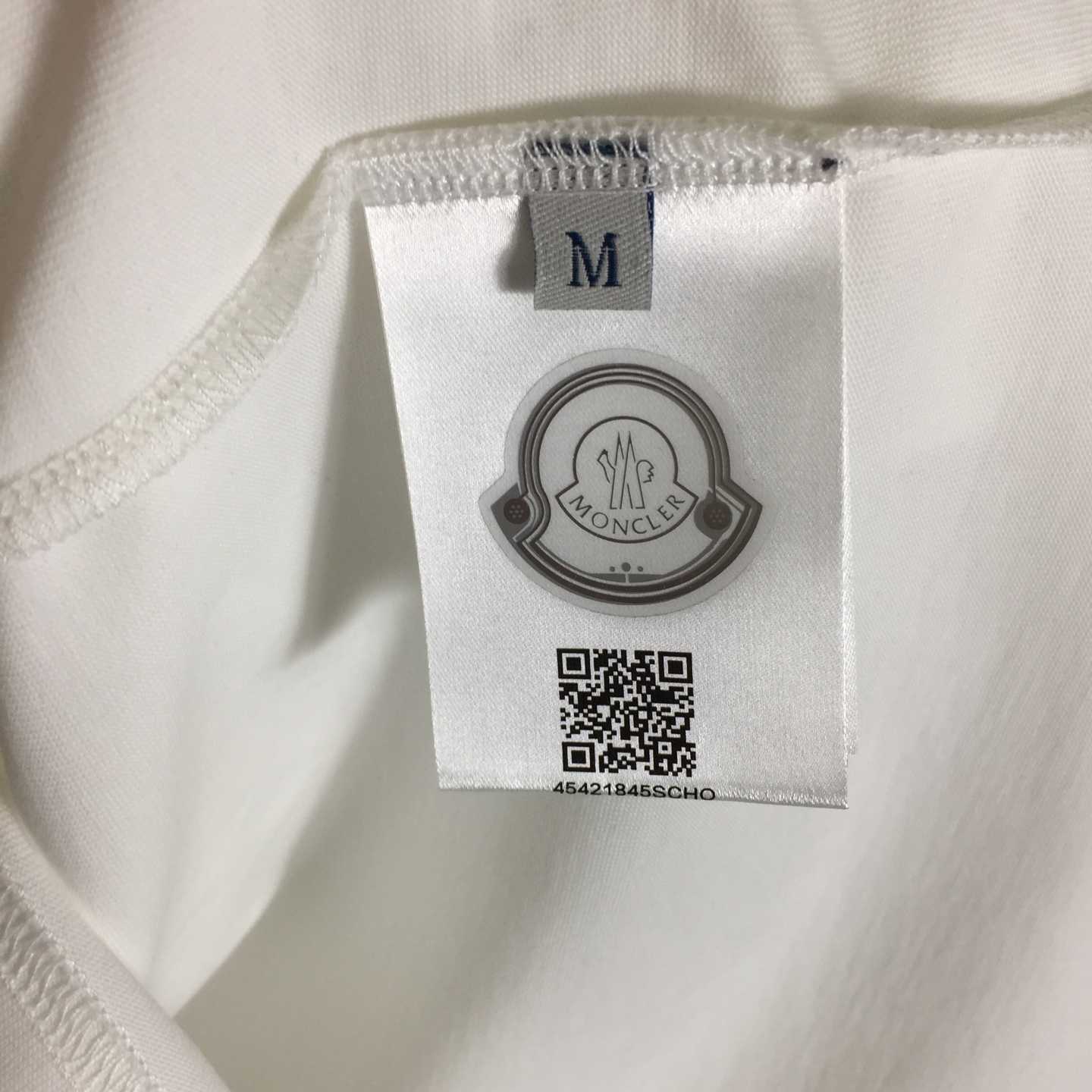 Moncler Logo Cotton T-shirt - 