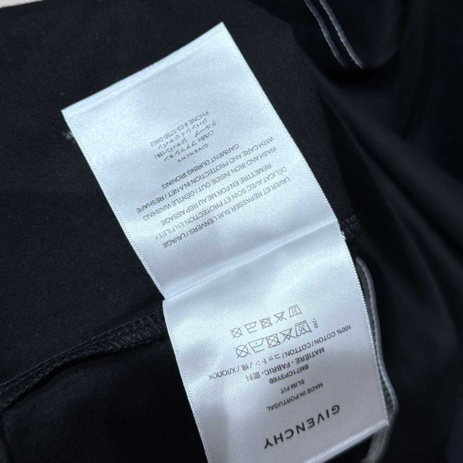 Givenchy 4G T-shirt In Cotton - DesignerGu