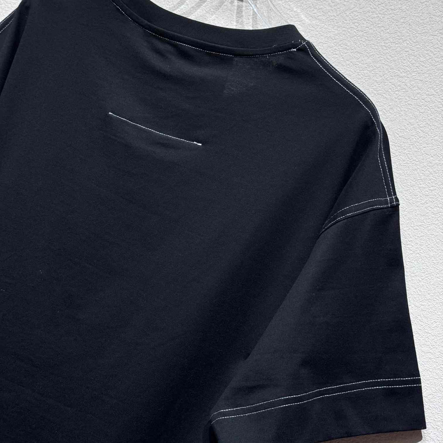 Givenchy 4G T-shirt In Cotton - DesignerGu