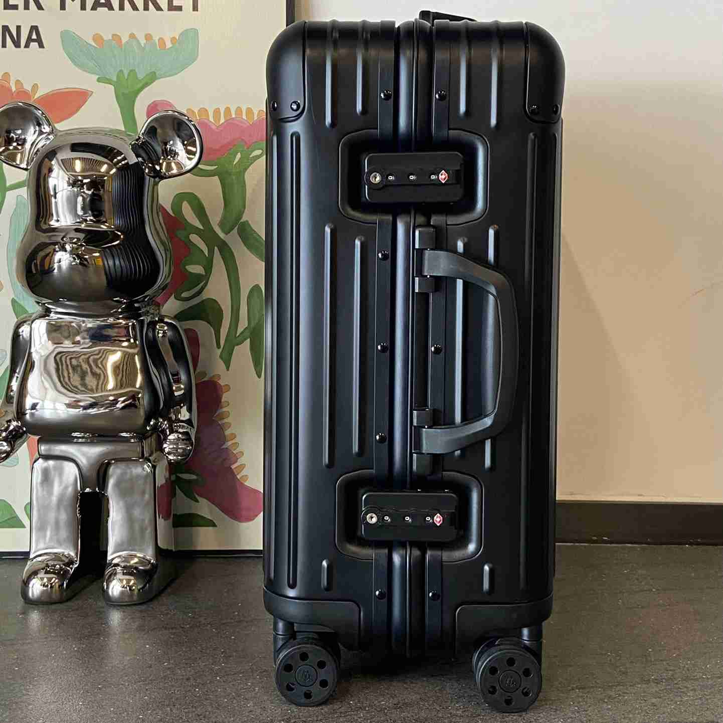Rimowa Luggage    - DesignerGu