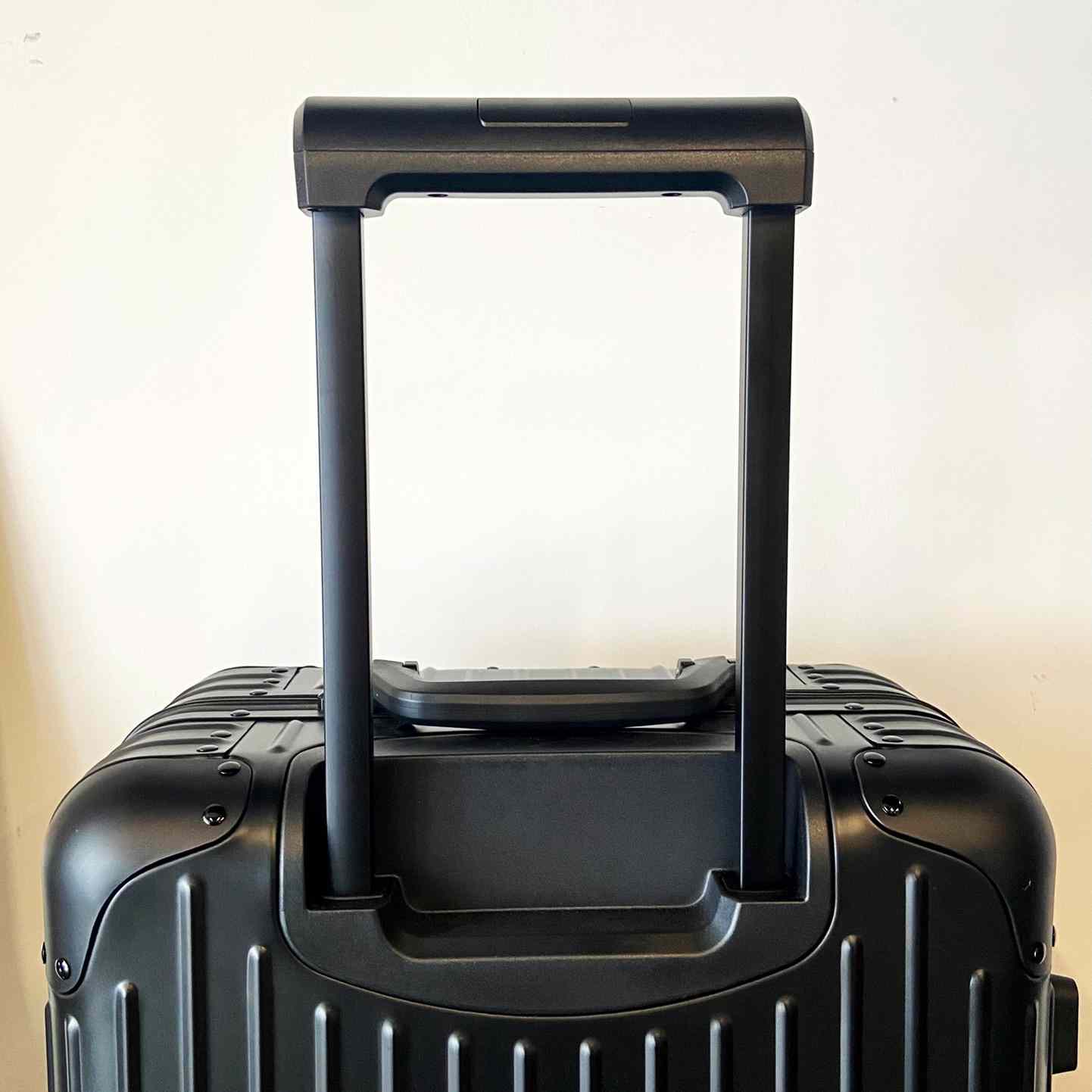 Rimowa Luggage    - DesignerGu