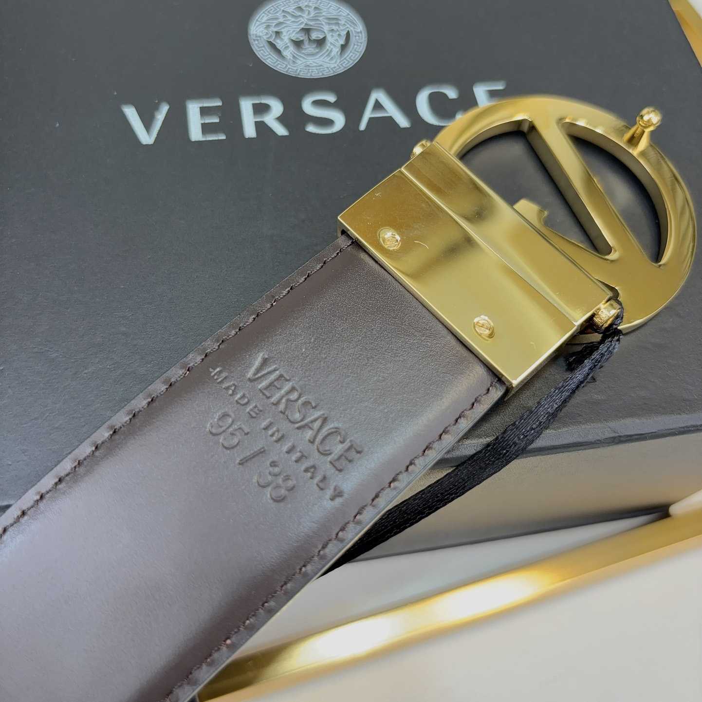 Versace Leather Belt   40mm - DesignerGu