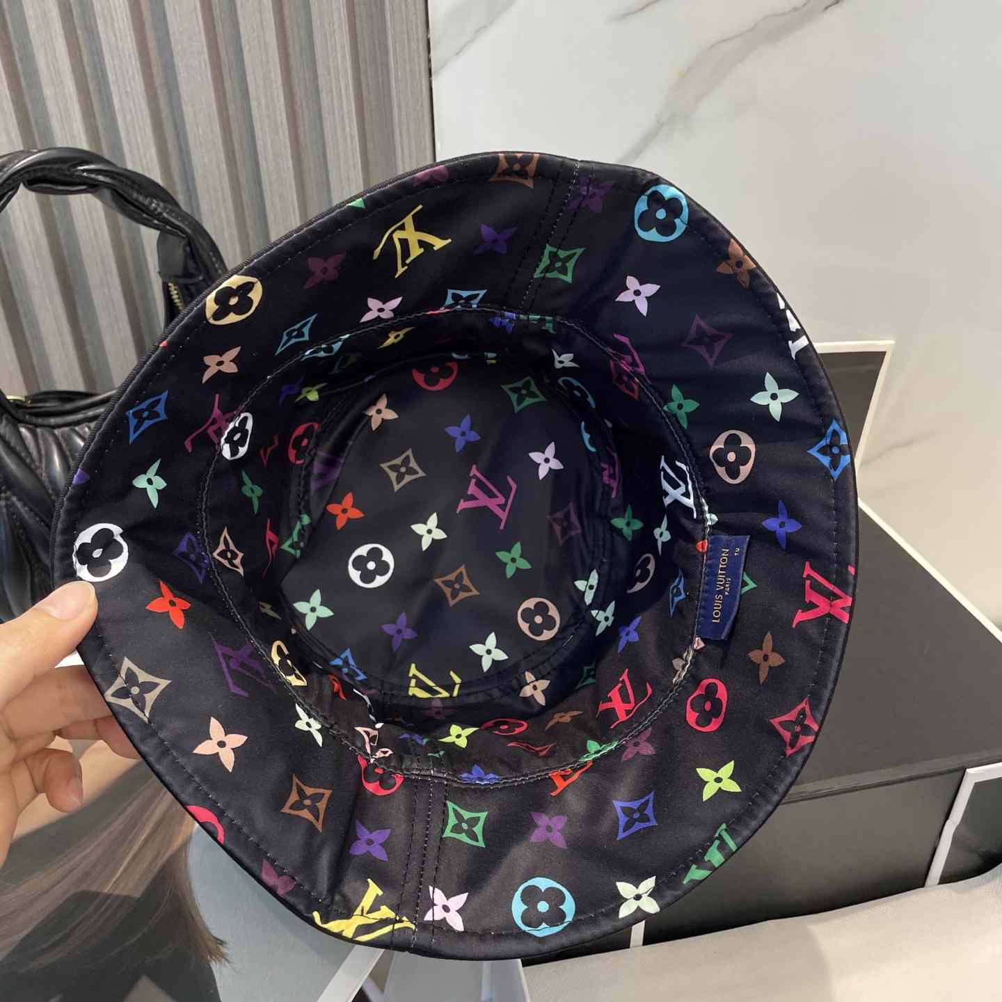 Louis Vuitton LV x TM Reversible Superflat Bucket Hat   M7985 - DesignerGu