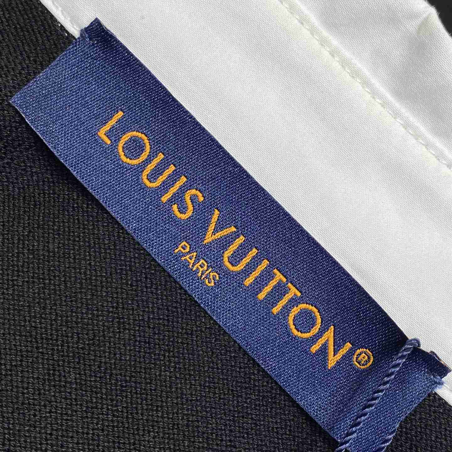 Louis Vuitton Iridescent Jacquard Short-Sleeved Polo   1AGTM - DesignerGu