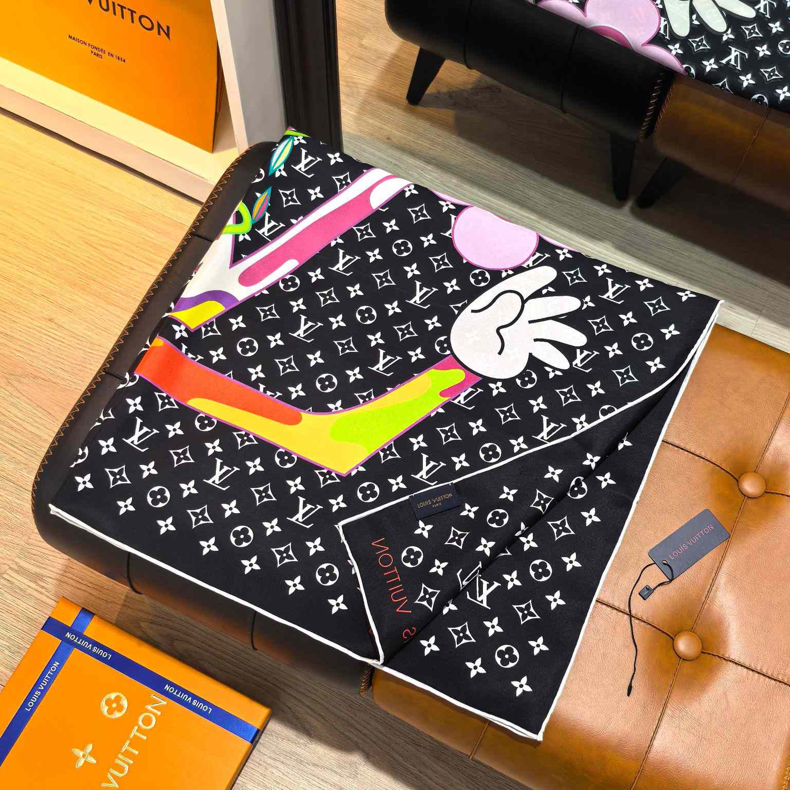 Louis Vuitton LV x TM Monogram Superflat Square 90    - DesignerGu