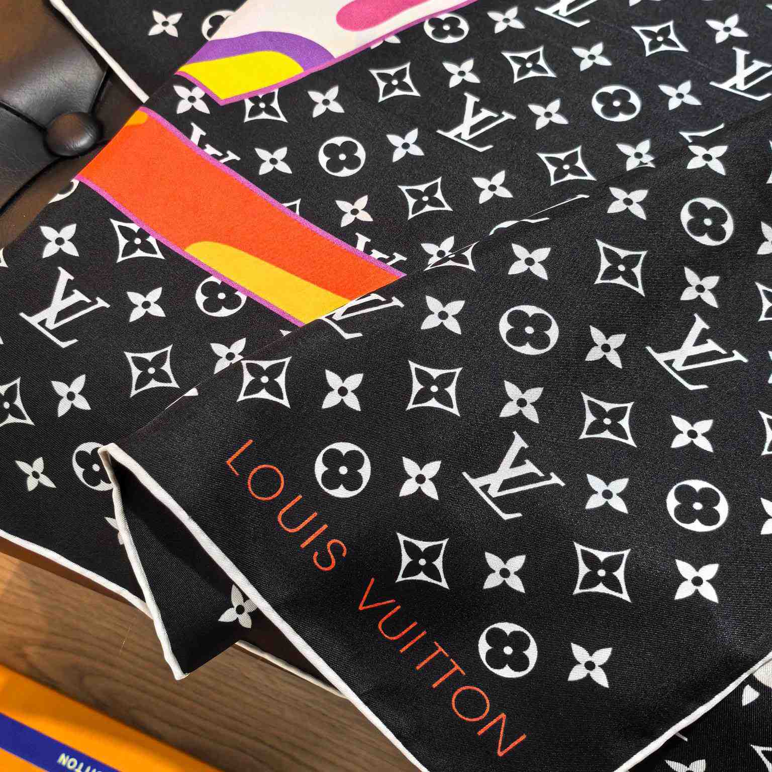 Louis Vuitton LV x TM Monogram Superflat Square 90    - DesignerGu